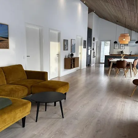 Gudrid - 400m From The Sea By Interhome